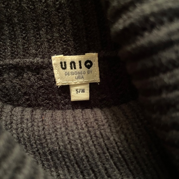 Distressed, Black,, Peep Shoulder, Oversized Sweater - Picture 4 of 4